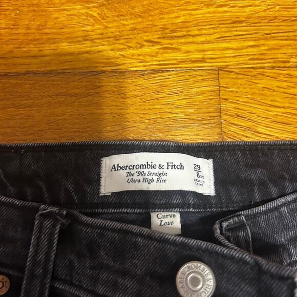 Abercrombie Women's Black Jeans - Picture 2 of 3